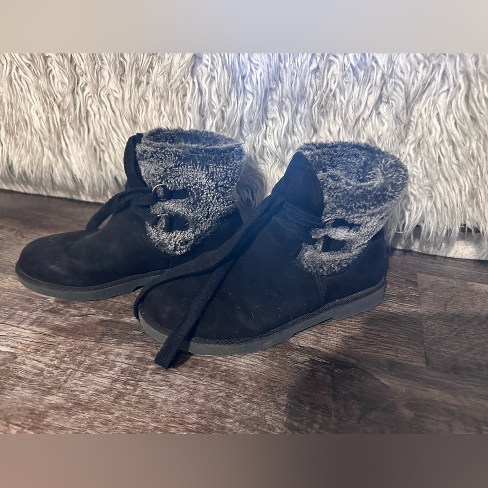 Warm fuzzy booties